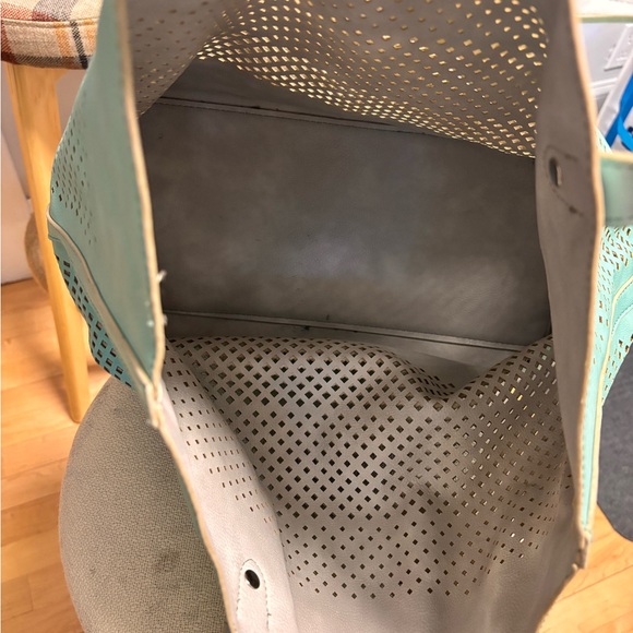 CARLOS by CARLOS Santana Mila Tote - Picture 9 of 17